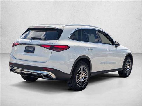 New 2026 Mercedes-Benz GLC 300 4MATIC image 2