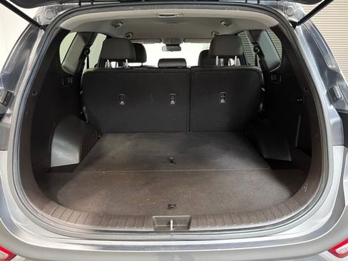 Used 2019 Hyundai Santa Fe SE FWD image 16