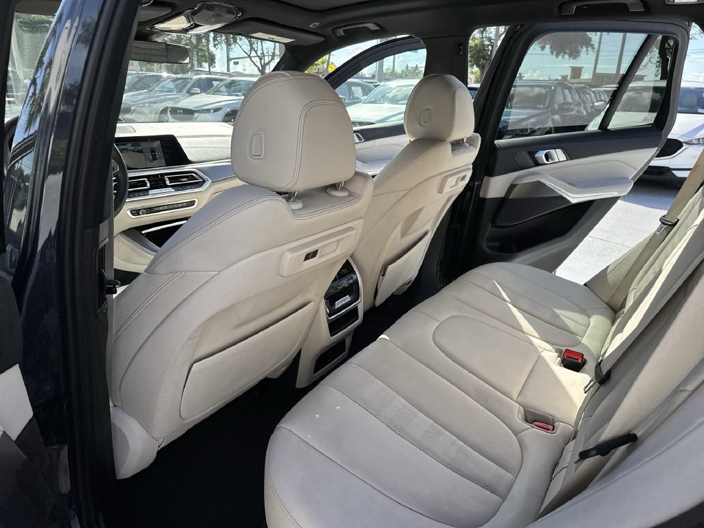 Used 2022 BMW X5 sDrive40i w/ M Sport Package RWD image 34
