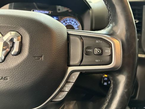 Used 2019 RAM 1500 Big Horn AWD/4WD image 17