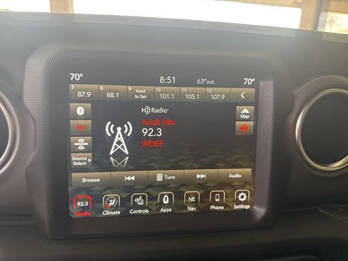 Used 2022 Jeep Wrangler Unlimited Rubicon w/ Steel Bumper Group image 13