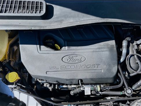 Used 2018 Ford Escape SE image 29