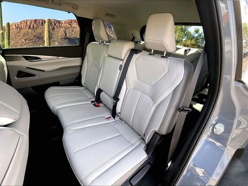 Used 2026 INFINITI QX60 Luxe w/ Cargo Package image 26