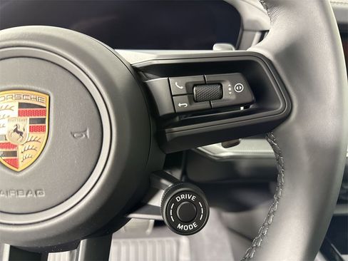 New 2026 Porsche Cayenne S image 38