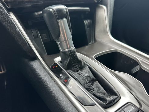 Used 2019 Honda Accord Sport image 18