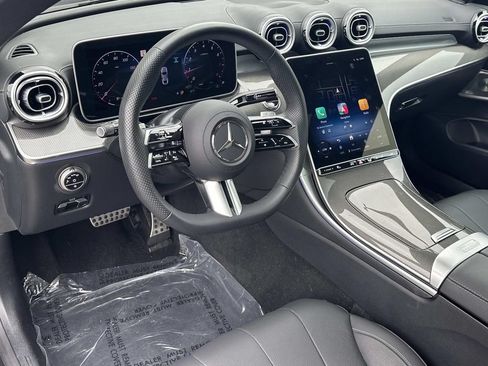 Used 2025 Mercedes-Benz CLE 300 4MATIC Coupe image 2