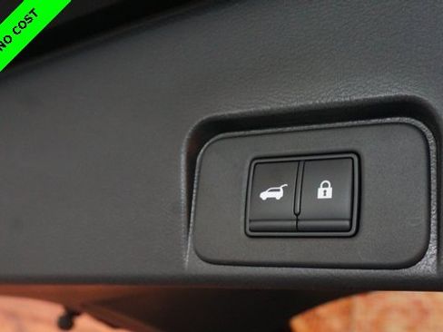 Used 2022 Nissan Rogue SL w/ SL Premium Package image 46