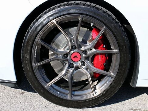 Used 2022 Chevrolet Corvette Stingray Preferred Cpe w/ Z51 Performance Package image 9