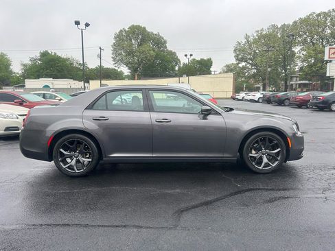 Used 2023 Chrysler 300 S image 4