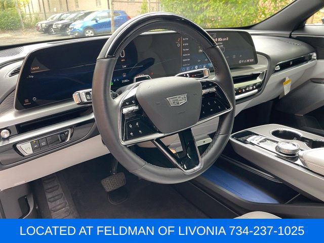Certified 2024 Cadillac Lyriq Luxury AWD/4WD image 10