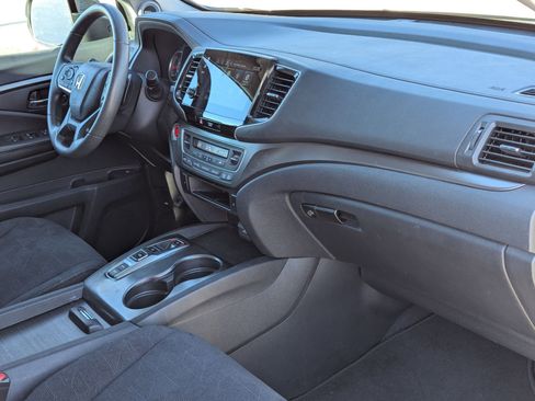 Used 2021 Honda Pilot EX image 28