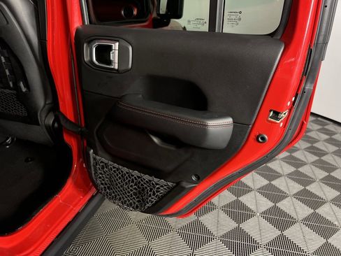 Used 2021 Jeep Wrangler Unlimited Rubicon w/ Dual Top Group image 33