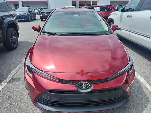 Used 2023 Toyota Corolla LE w/ LE Convenience Package FWD image 10