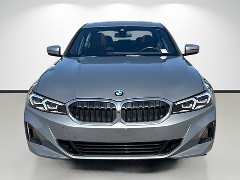Used 2023 BMW 330i Sedan w/ Premium Package image 8