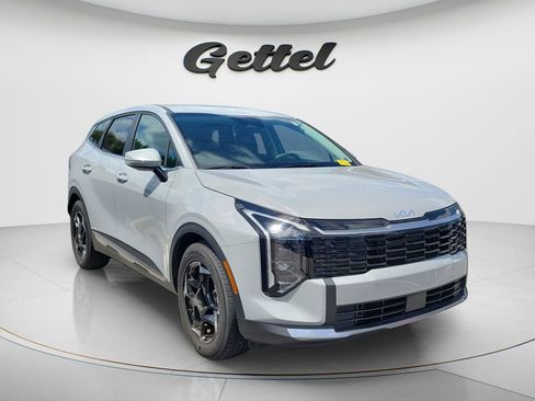 Used 2026 Kia Sportage EX FWD image 4