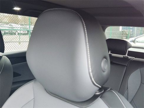 New 2026 Volkswagen Tiguan SE R-Line image 13