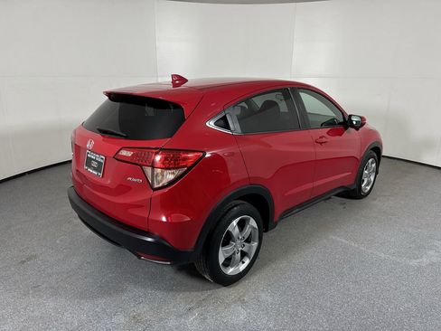 Used 2016 Honda HR-V EX image 7
