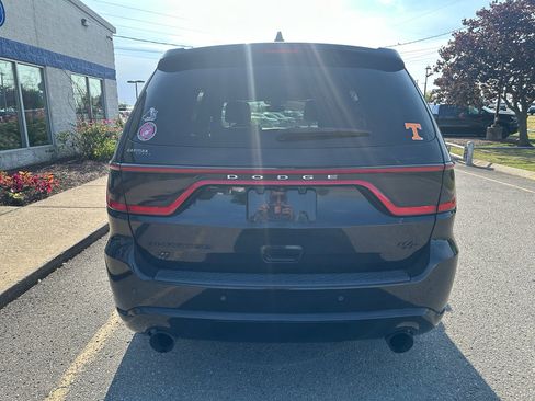 Used 2018 Dodge Durango R/T w/ Blacktop Package AWD/4WD image 4