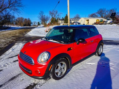 Used 2011 MINI Cooper Hardtop image 7