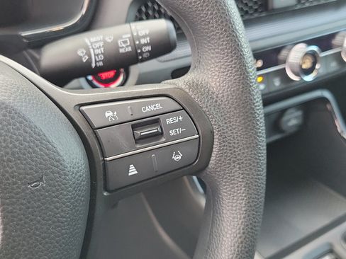Used 2025 Honda CR-V LX image 24