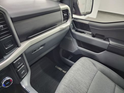 Used 2022 Ford F150 XLT w/ Equipment Group 302A High AWD/4WD image 12
