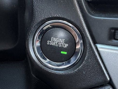 Used 2016 Chevrolet Suburban LT image 20