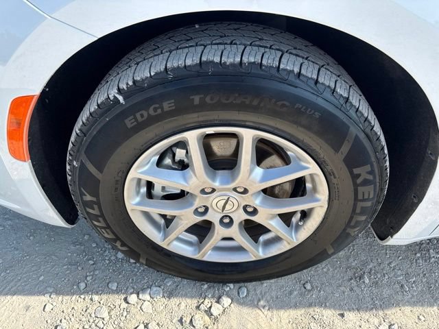 Used 2024 Chrysler Pacifica Touring-L FWD image 10