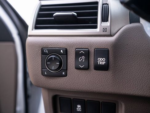 Used 2018 Lexus GX 460 image 22