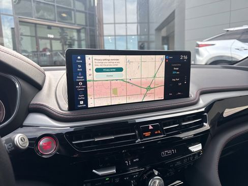 Used 2025 Acura MDX A-Spec image 9