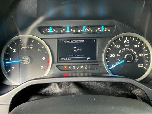 Used 2016 Ford F150 XLT w/ Equipment Group 302A Luxury image 15