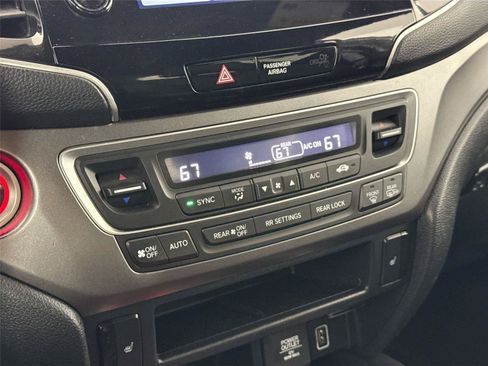 Used 2022 Honda Pilot Sport image 24