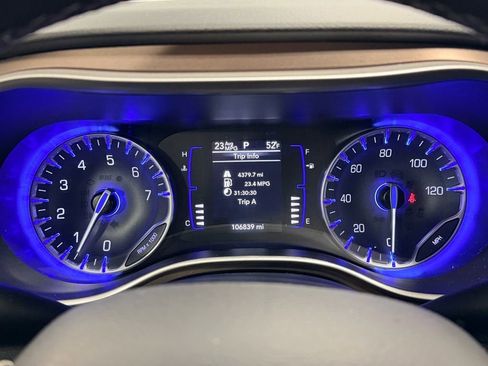 Used 2023 Chrysler Voyager LX w/ Fleet Security Group FWD image 20