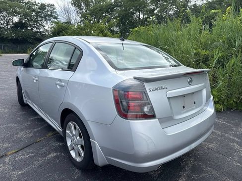 Used 2010 Nissan Sentra 2.0 SR w/ Convenience Pkg FWD image 5