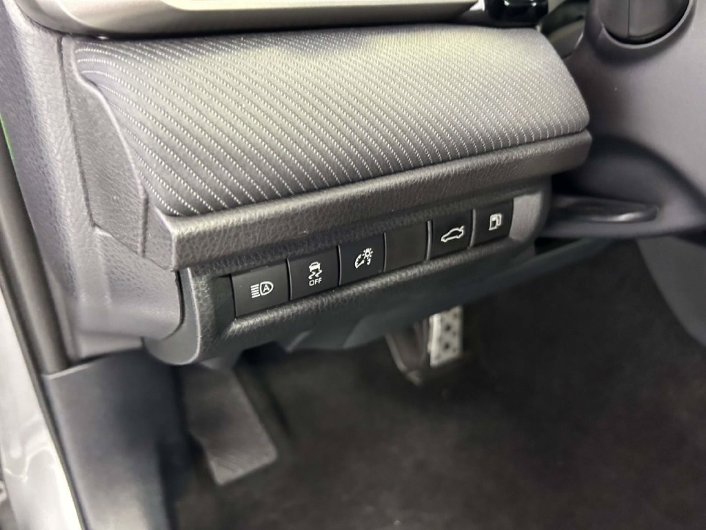 Certified 2025 Toyota Camry SE w/ Multimedia Upgrade Package FWD image 18