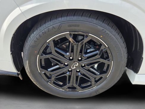 New 2026 INFINITI QX80 4WD image 24