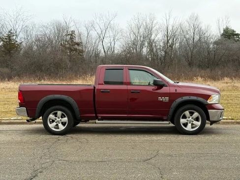 Used 2019 RAM 1500 ST w/ SXT Plus Group image 27