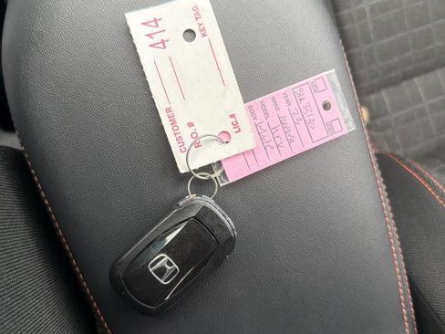 Used 2023 Honda HR-V Sport image 28