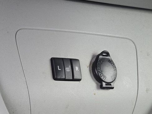 Used 2014 Toyota Prius Four image 23