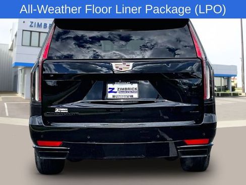 Used 2021 Cadillac Escalade ESV Sport w/ Driver Assist Tech Package AWD/4WD image 9