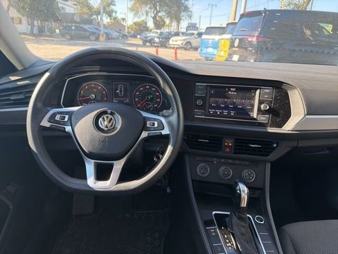Used 2021 Volkswagen Jetta S w/ Driver Assistance Package image 8