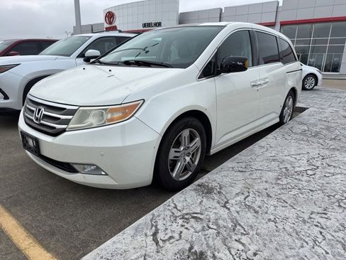 Used 2013 Honda Odyssey Touring image 1