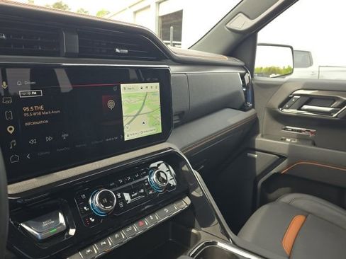 Used 2026 GMC Sierra 1500 AT4 w/ AT4 Premium Package image 32