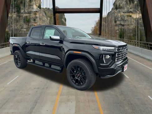 New 2026 GMC Canyon Denali w/ LPO, Denali Black Edition AWD/4WD image 8
