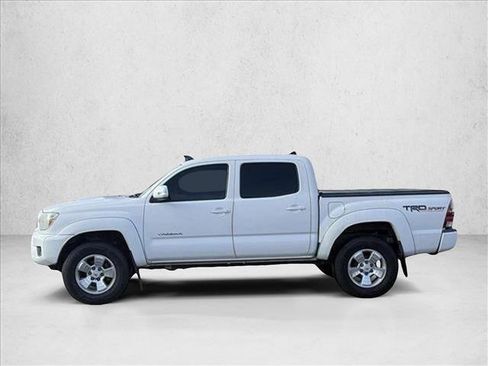 Used 2014 Toyota Tacoma PreRunner image 8