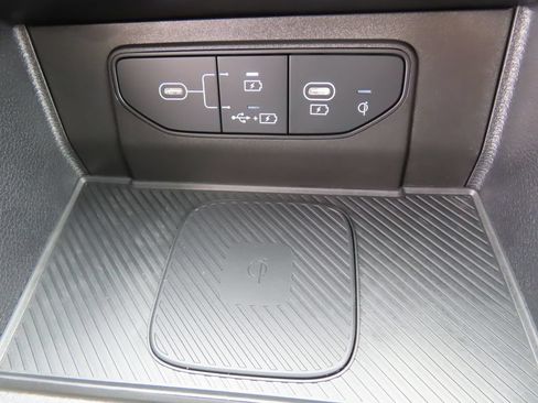 Certified 2026 Kia Sportage X-Line AWD/4WD image 9