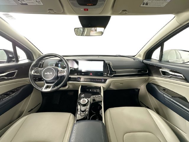 Used 2023 Kia Sportage EX AWD/4WD image 3