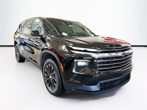 New 2026 Chevrolet Traverse LT w/ Sun and Wheel Package image 3