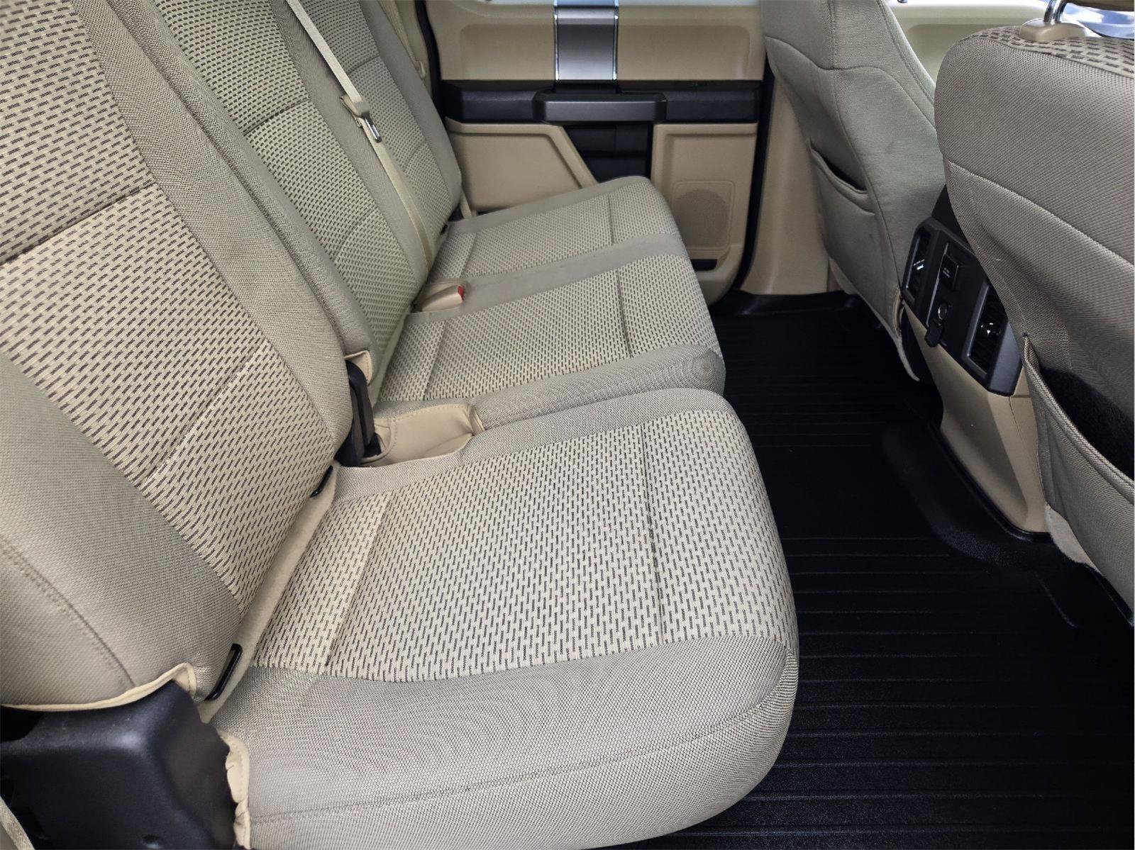 Used 2015 Ford F150 XLT w/ Equipment Group 302A Luxury AWD/4WD image 29