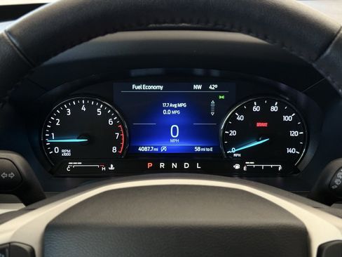 Used 2024 Ford Explorer XLT w/ Equipment Group 202A image 38