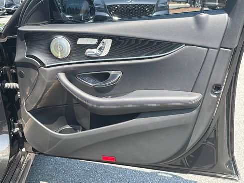 Used 2022 Mercedes-Benz E 350 Sedan image 16